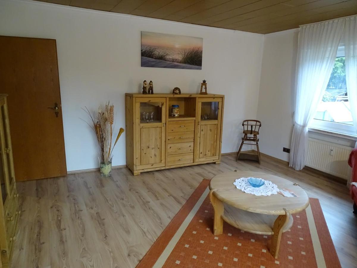 Monteurwohnung In Warstein Esterno foto