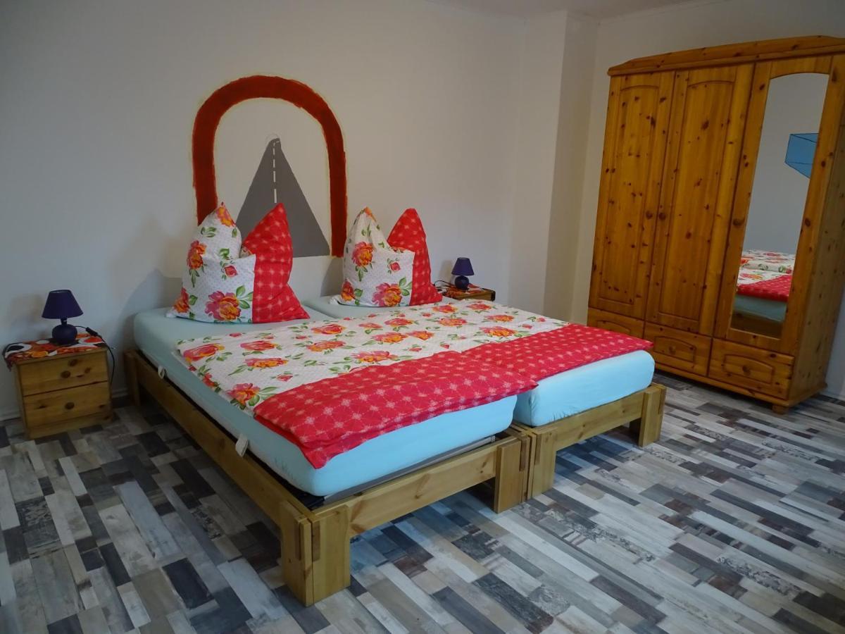Monteurwohnung In Warstein Esterno foto